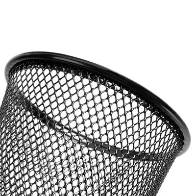 AmazonBasics Mesh pencil cups · set of 3: Construction detail of one cup from the set.